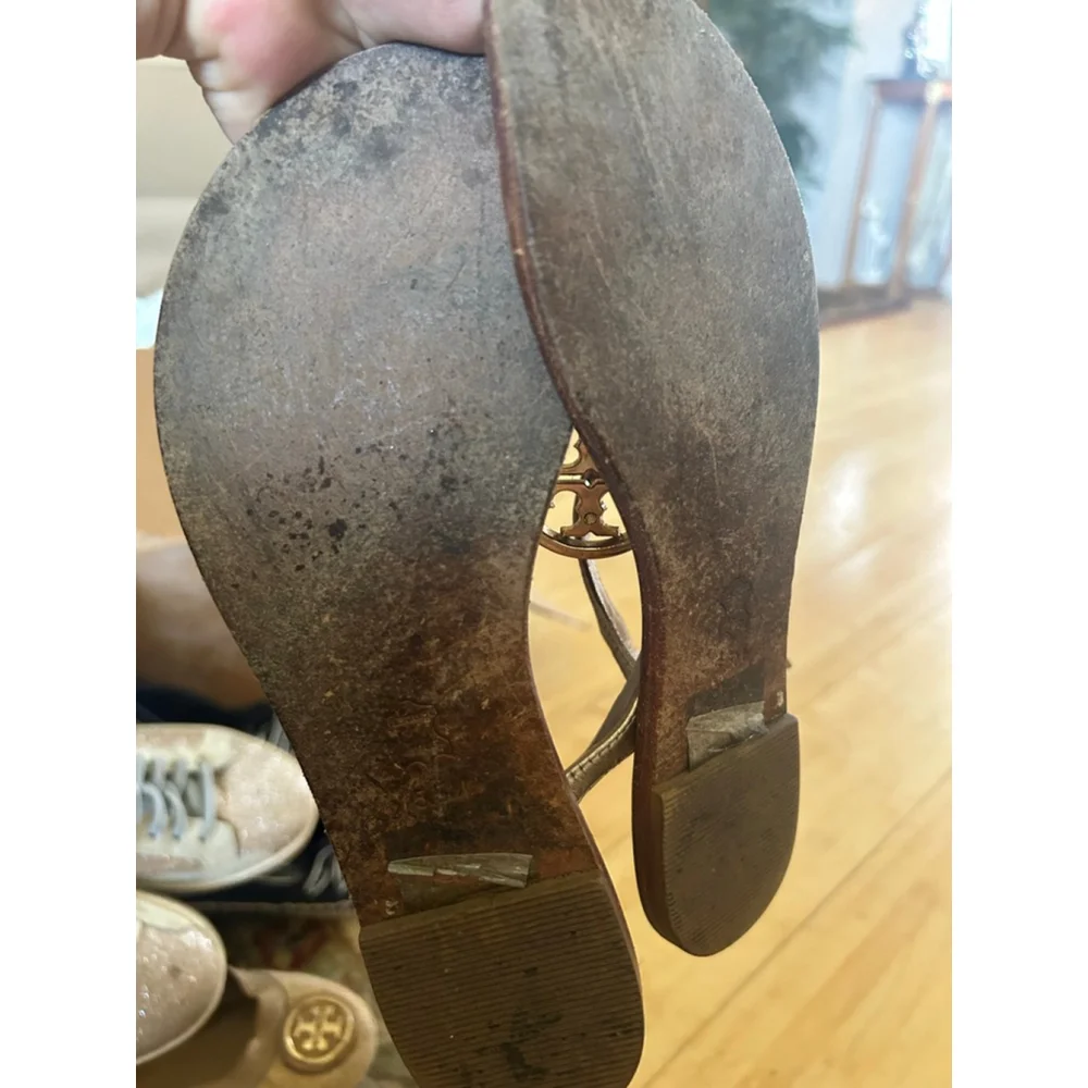 Tory Burch flip flop sandals size 5.5